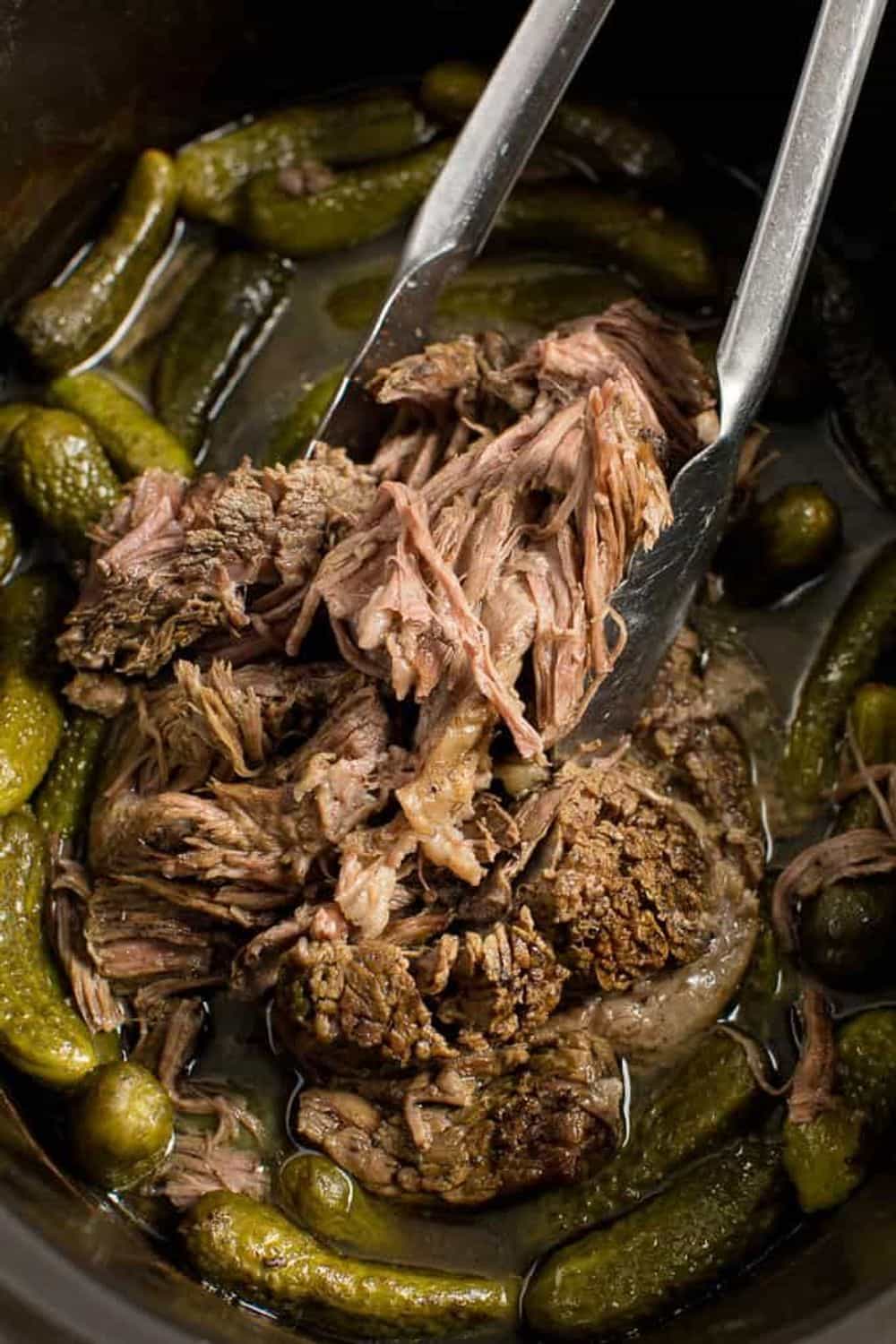 Slow Cooker Dill Pickle Roast Beef